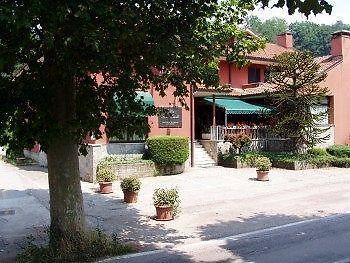 Villa San Carlo Cortemilia Bagian luar foto