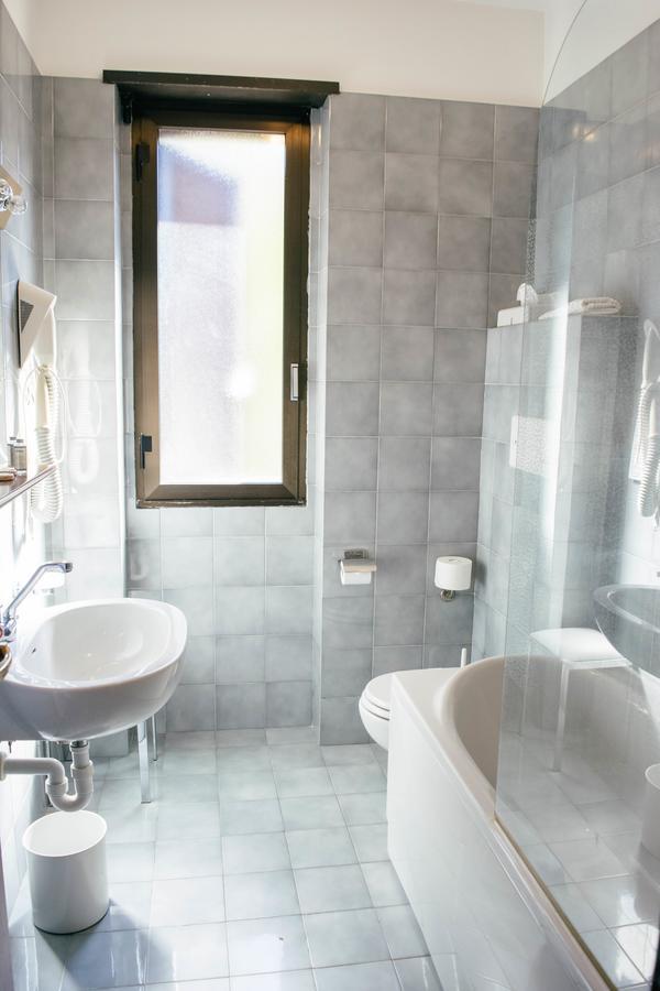 Villa San Carlo Cortemilia Bagian luar foto